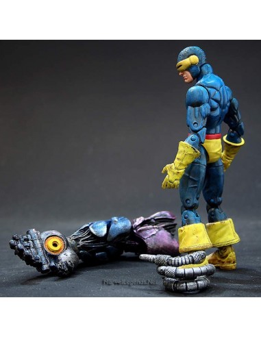 TOYBIZ MARVEL LEGENDS 10 Action...