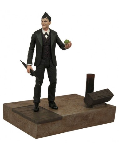 DIAMOND SELECT TOYS DC GOTHAM OSWALD...