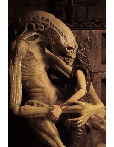 NECA ALIEN RESURRECTION NEWBORN...