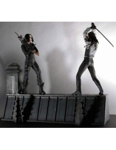 NECA Eric Draven VS TOP...