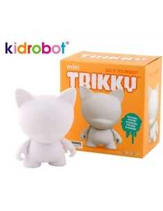 KIDROBOT MUNNYWORLD DIY 4''...