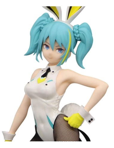 FURYU PVC STATUE BICUTE BUNNIES...