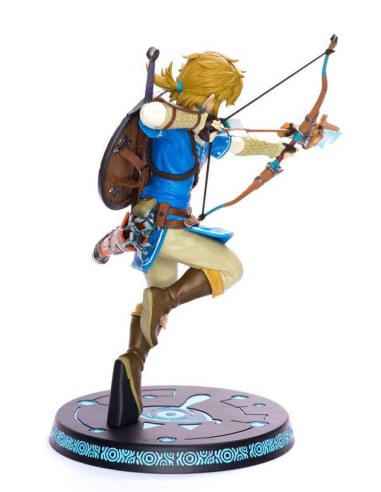 FIRST 4 FIGURES THE LEGEND OF ZELDA...