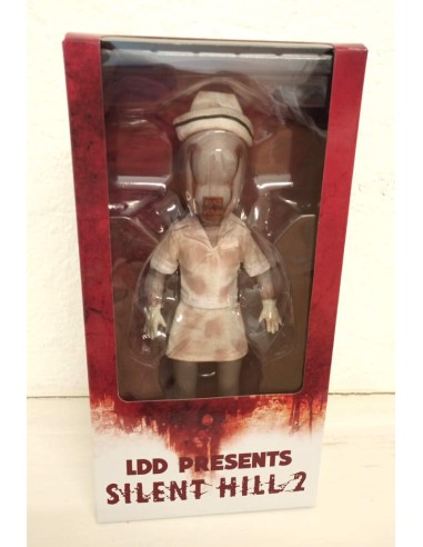 MEZCO LIVING DEAD DOLLS PRESENTS...
