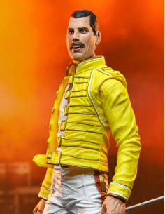 NECA ROCKS THE QUEEN...