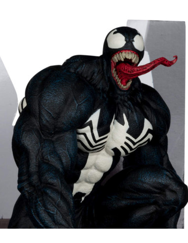MCFARLANE MARVEL PVC STATUE - SPIDER...