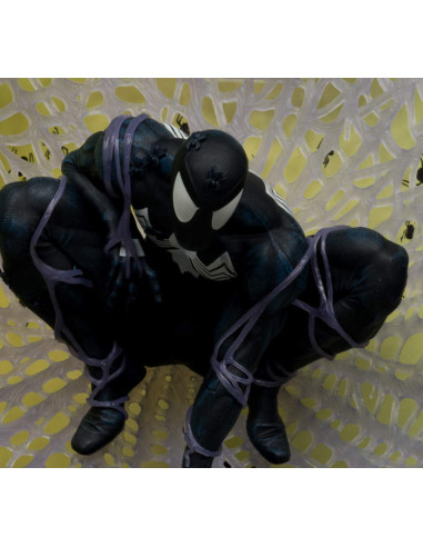 MCFARLANE MARVEL PVC STATUE - SPIDER...