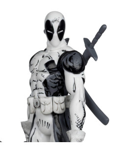 MCFARLANE MARVEL PVC STATUE...