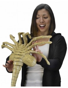NECA ALIENS FOAM PROP... 2